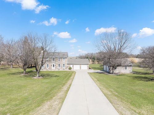 2049 68th St Nw, Rochester, MN, 55901-8861 | Card Image