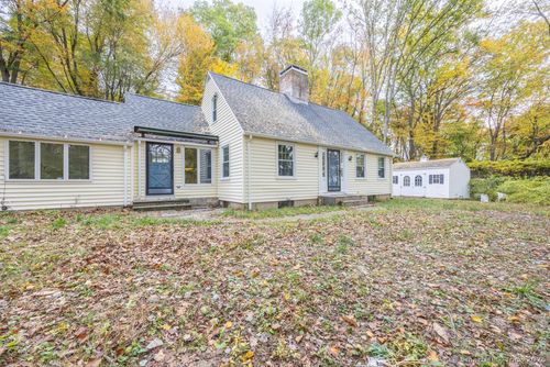 49 Southridge Dr, Waterbury, CT, 06708-3328 | Card Image