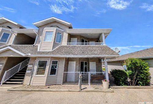 4068 Buckingham Dr E, Regina, SK, S4V3A9 | Card Image