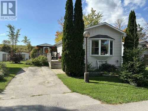 35 Briarwood Crescent, North Huron (Wingham), ON, N0G2W0 | Card Image