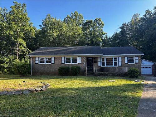 3708 Whitfield Court, Winston-Salem, NC, 27105 | Card Image
