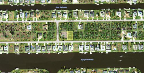 15865 Aqua Cir, PORT CHARLOTTE, FL, 33981 | Card Image