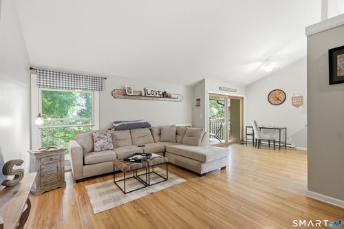 6b-6-B Country Squire Dr, Cromwell, CT, 06416-4510 | Card Image