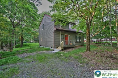 115 Lucretius Trl, Albrightsville, PA, 18210-3428 | Card Image