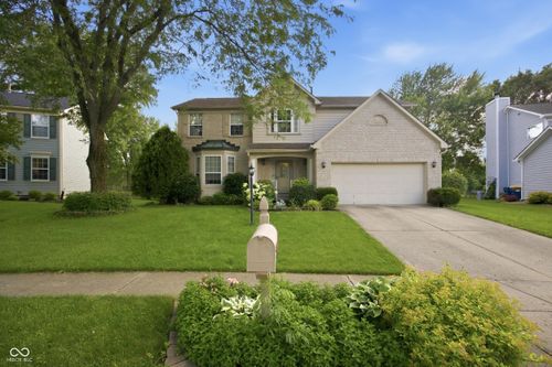 8250 Carloway Rd, Indianapolis, IN, 46236-7305 | Card Image