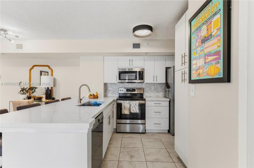 111-2640 S University Dr, Davie, FL, 33328-1473 | Card Image