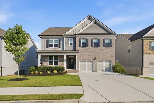 635 Fenwick Park Dr, Lawrenceville, GA, 30045-2526 | Card Image