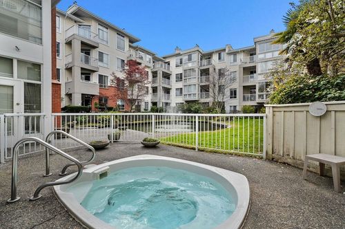 409-360 E 36th Ave, Vancouver, BC, V5W4B9 | Card Image