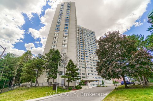 2001-3700 Kaneff Cres, Mississauga, ON, L5A4B8 | Card Image