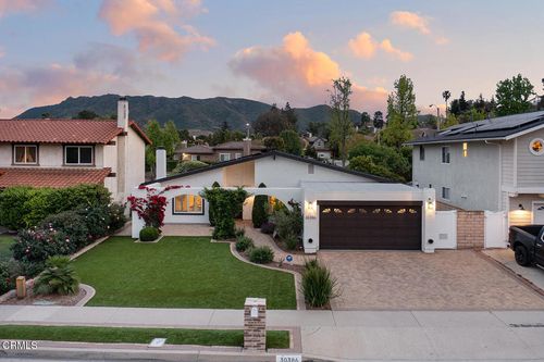 30386 Rainbow View Dr, Agoura Hills, CA, 91301-1442 | Card Image