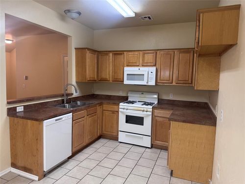 9605 Sw 16th St, Oklahoma City, OK, 73128-5500 | Card Image