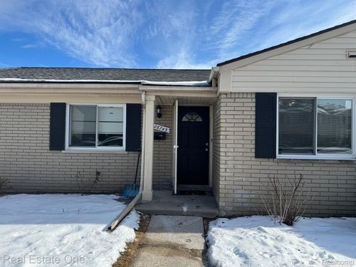 26745 Franklin Pointe Dr, Southfield, MI, 48034-5628 | Card Image