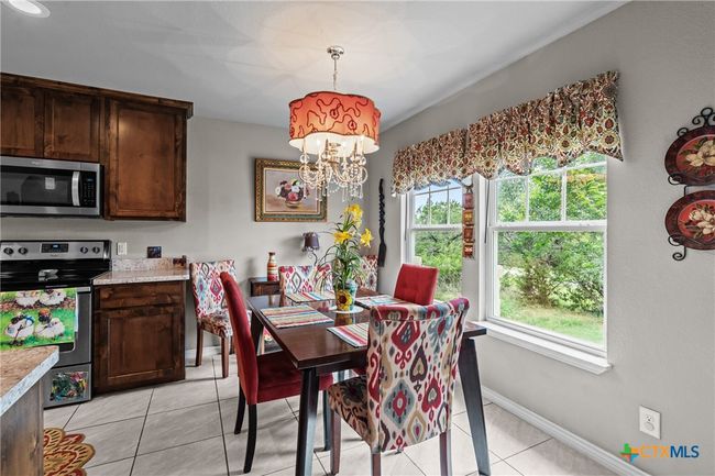 Breakfast nook | Image 12