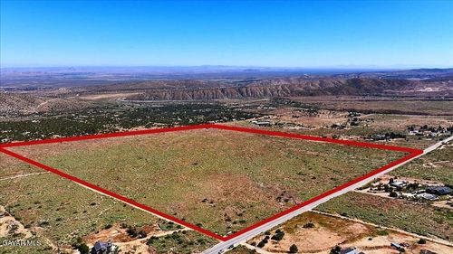121 Juniper Hills Rd, Juniper Hills, CA, 93543 | Card Image