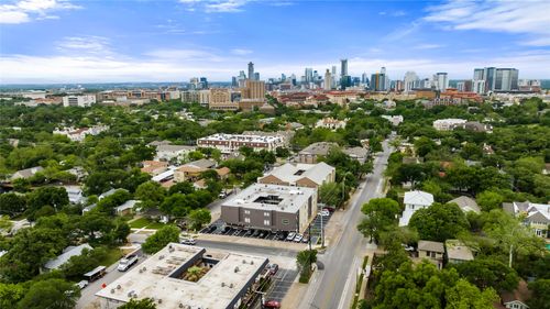 apt-208-101 E 33rd St, Austin, TX, 78705-2436 | Card Image