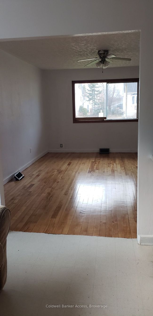 11 Laurentian St, House other with 4 bedrooms, 1 bathrooms and 2 parking in Deep River ON | Image 22