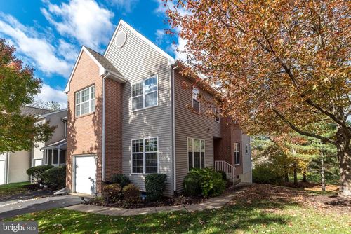 114 Blackfriars Cir, DOYLESTOWN, PA, 18901-2482 | Card Image