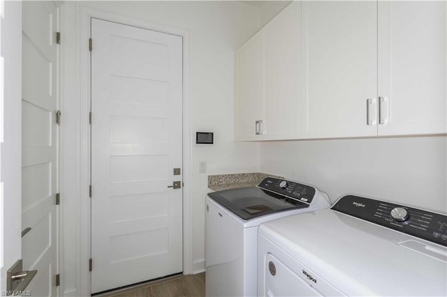 8925 Calypso Ct, Condo with 2 bedrooms, 2 bathrooms and 2 parking in Naples FL | Image 21