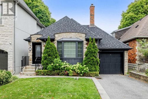 25 Fairleigh Crescent, Toronto (Forest Hill North), ON, M6C3R7 | Card Image