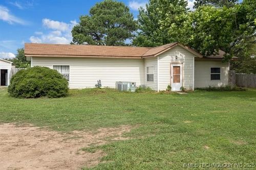 882 Stephens Rd, Eufaula, OK, 74432-5029 | Card Image