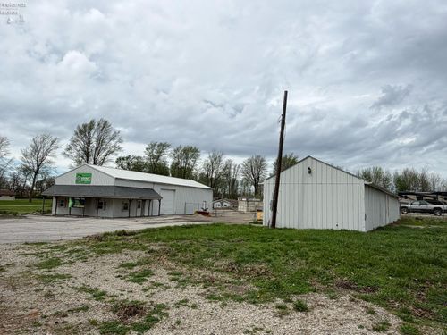 2252 Sr 20, Clyde, OH, 43410 | Card Image