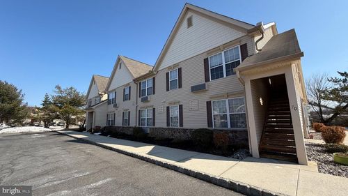 70 Sequoia Dr, BERLIN, NJ, 08009-1424 | Card Image
