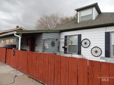 1003 N Harrison, Home with 2 bedrooms, 2 bathrooms and 1 parking in Pocatello ID | Image 2