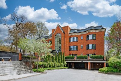 Front Underground Entrance | Image 3