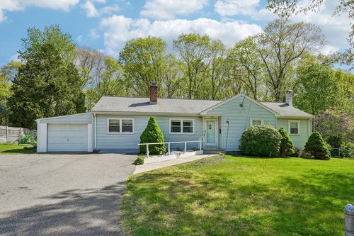47 Cordaville Rd, Ashland, MA, 01721-1001 | Card Image
