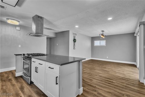 1700 Ferrell St, Las Vegas, NV, 89106-1304 | Card Image