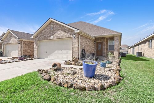 4702 Arbor Ln, Pasadena, TX, 77505-4289 | Card Image