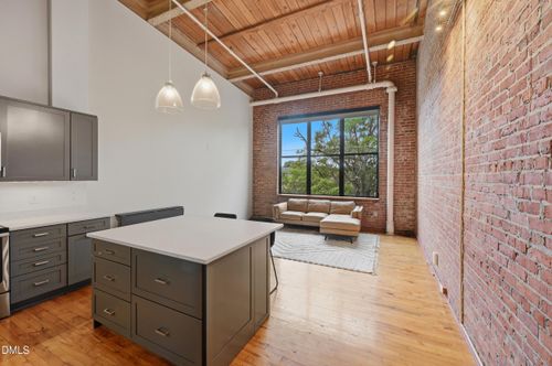 53-307-500 N Duke St, Durham, NC, 27701-2071 | Card Image