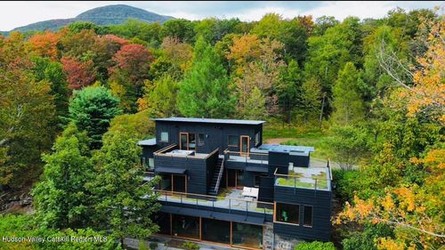 125 Valley View Way, Lake Hill, NY, 12448-5118 | Card Image