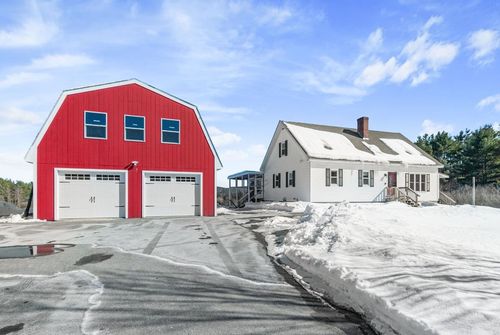 1631 Christian St, White River Junction, VT, 05001-9468 | Card Image