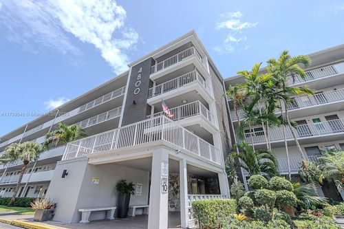apt-311-4800 Hillcrest Ln, Hollywood, FL, 33021-7850 | Card Image