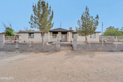 943 Quail Mesa Dr, Socorro, TX, 79927-4027 | Card Image