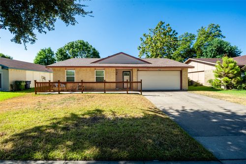 1522 Bosque Dr, Garland, TX, 75040-5304 | Card Image