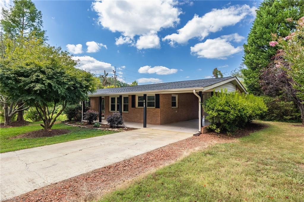 Brentwood Rd, Eden, NC 27288