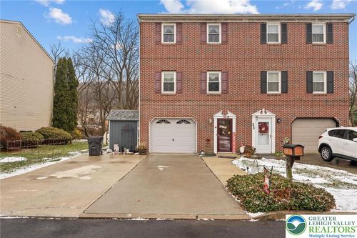 826 E Wayne Ave, Allentown, PA, 18103-5277 | Card Image