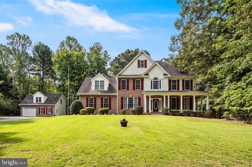 6830 Buckeye Dr, HUGHESVILLE, MD, 20637-2643 | Card Image