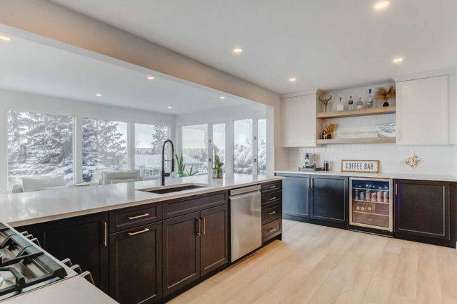 7719 67 Avenue Nw, Home with 4 bedrooms, 1 bathrooms and 4 parking in Calgary AB | Image 9