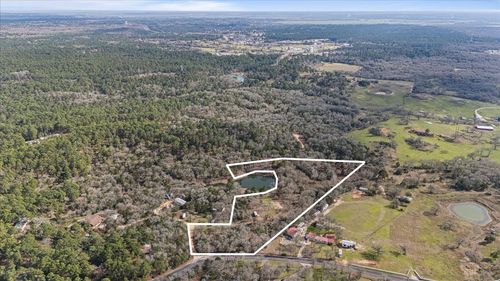 231 Hoffman Rd, Bastrop, TX, 78602-2638 | Card Image