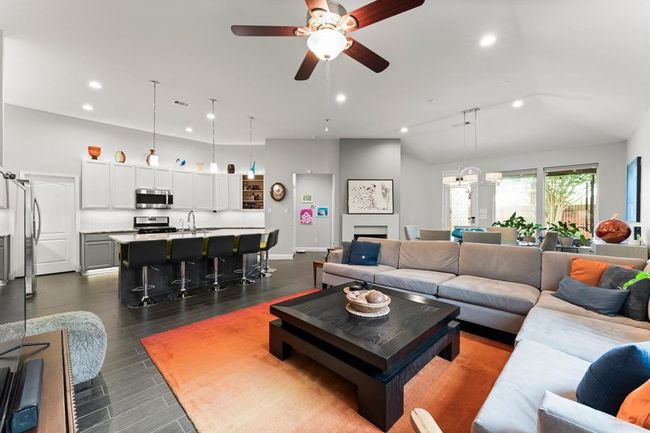 29501 Salem Fields Dr, House other with 4 bedrooms, 2 bathrooms and 2 parking in Spring TX | Image 7