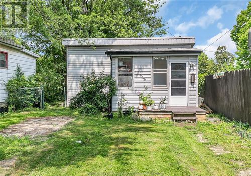 1416 Rooney St, Windsor, ON, N9B1K8 | Card Image