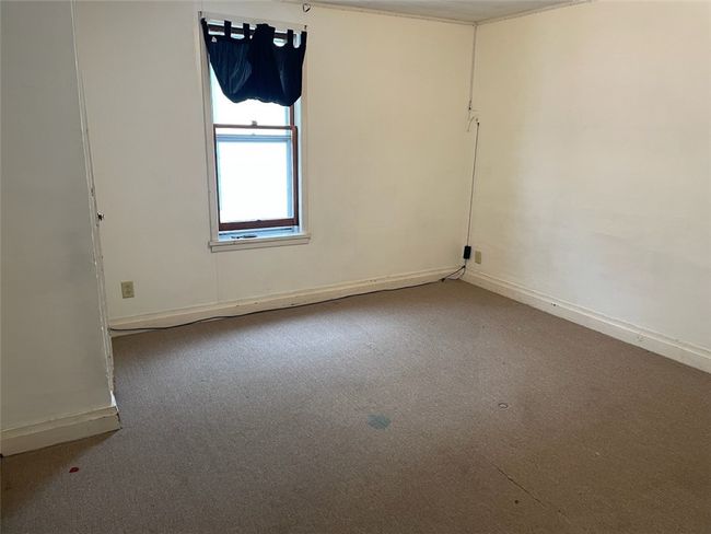 927 9 Th Ave, House other with 3 bedrooms, 1 bathrooms and null parking in Brackenridge PA | Image 4