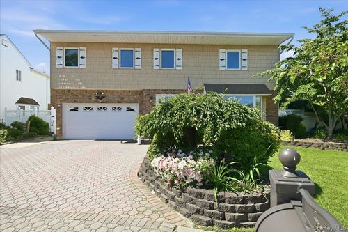 117 Melanie Dr, East Meadow, NY, 11554-1436 | Card Image