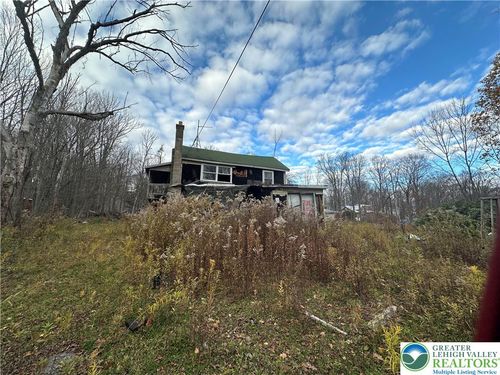27 Lindner Ln, Covington Twp, PA, 18444-7978 | Card Image