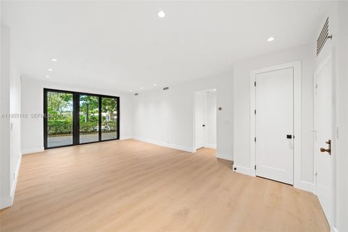 apt-b103-1111 Crandon Blvd, Key Biscayne, FL, 33149-2736 | Card Image