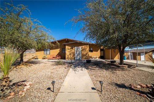 192 S Hope Rd, Golden Valley, AZ, 86413-9020 | Card Image
