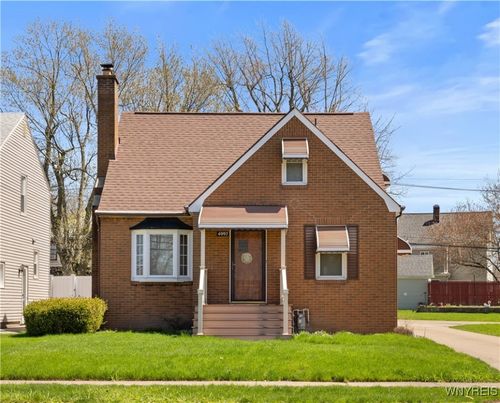 4097 Bailey Ave, Amherst, NY, 14226-3210 | Card Image